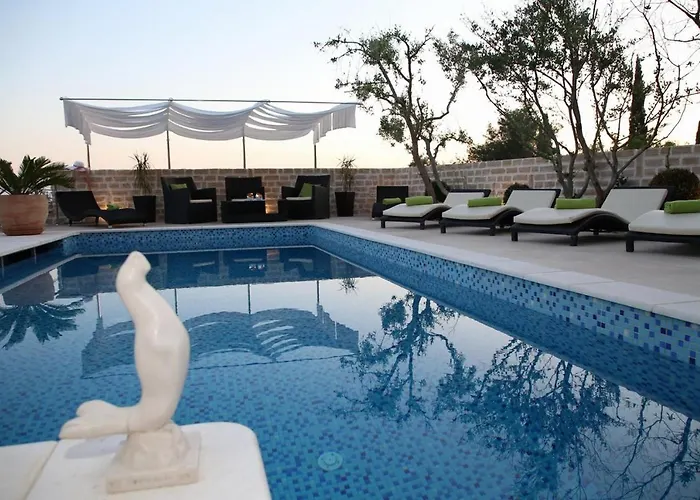 Ombre Villa *