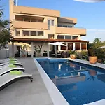 Ombre Villa Traù