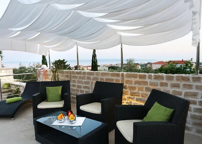 Ombre Villa *